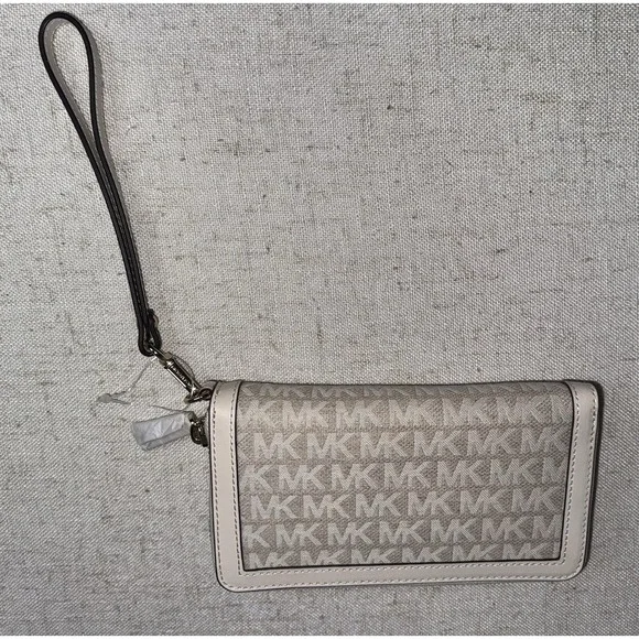NWT Michael Kors Jet Set Natural Light Cream Phone Case Wallet Wristlet - Picture 2 of 6